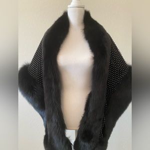 BLACK FAUX FUR SHAWL W/Rhinestone mesh in middle   LENGTH:5ft 11in    WIDTH:17in